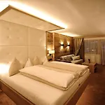 Salnerhof Superior Lifestyle 4*
