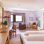 Salnerhof Superior Lifestyle Ξενοδοχείο 4*