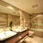 Salnerhof Superior Lifestyle 4* Ισγκλ